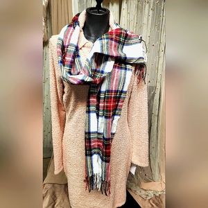 Cashme plaid winter scarf.  New